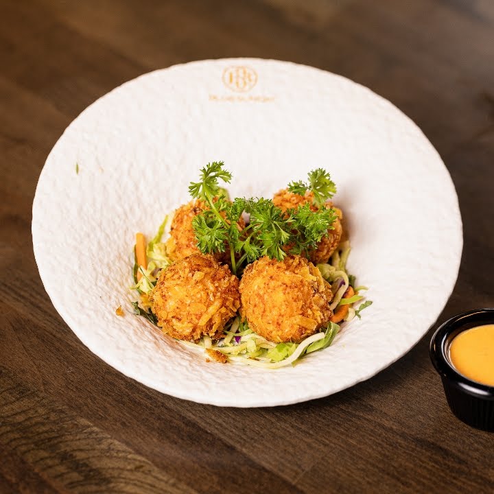 Blue Sunday Bar & Grill by null