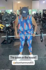 Tia cyrus sex videos porn tube jpg x Tia lifting weight at