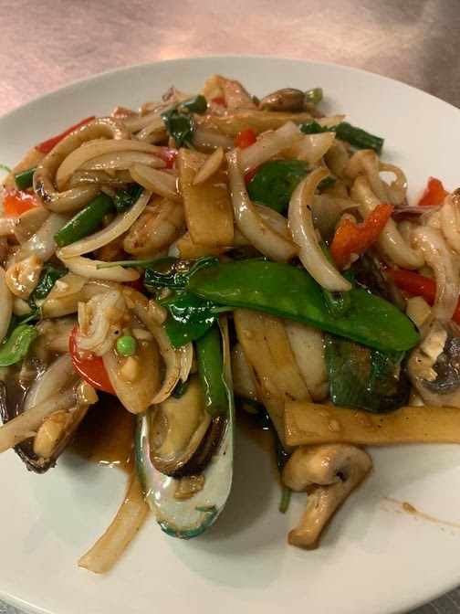 Sawaddee Ka Thai Cuisine & Pho by null