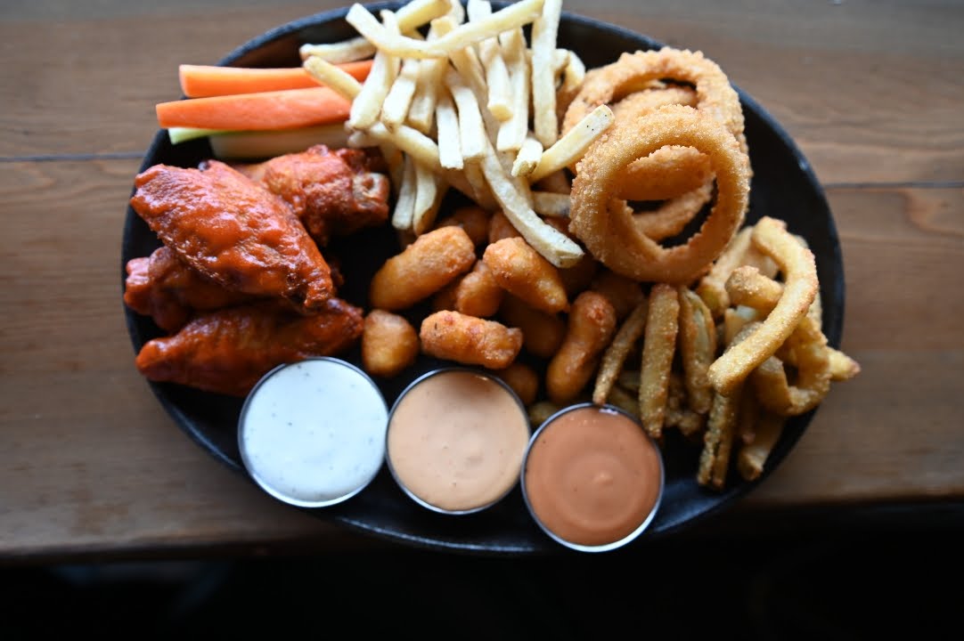 99 Bar Saloon by null