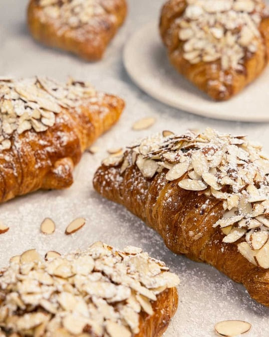 Le Petit Café NW by null