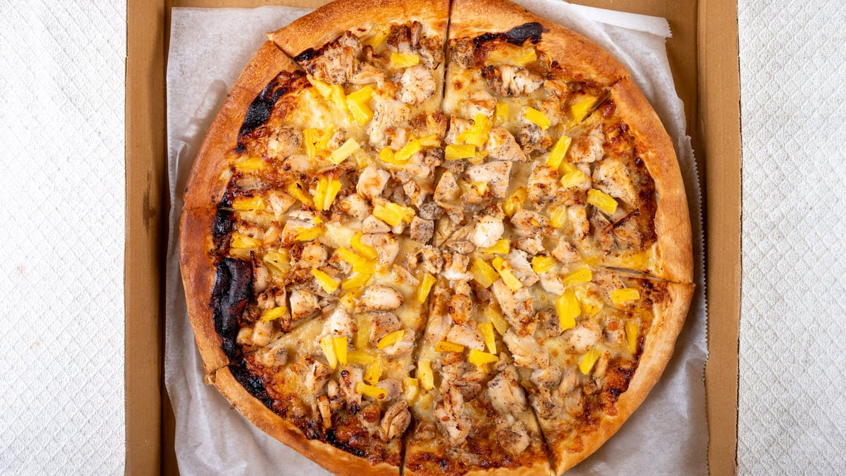 Luigi's Pizza Bar & Grill by null