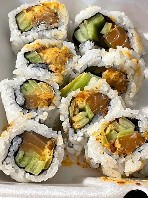 Maru Sushi by null