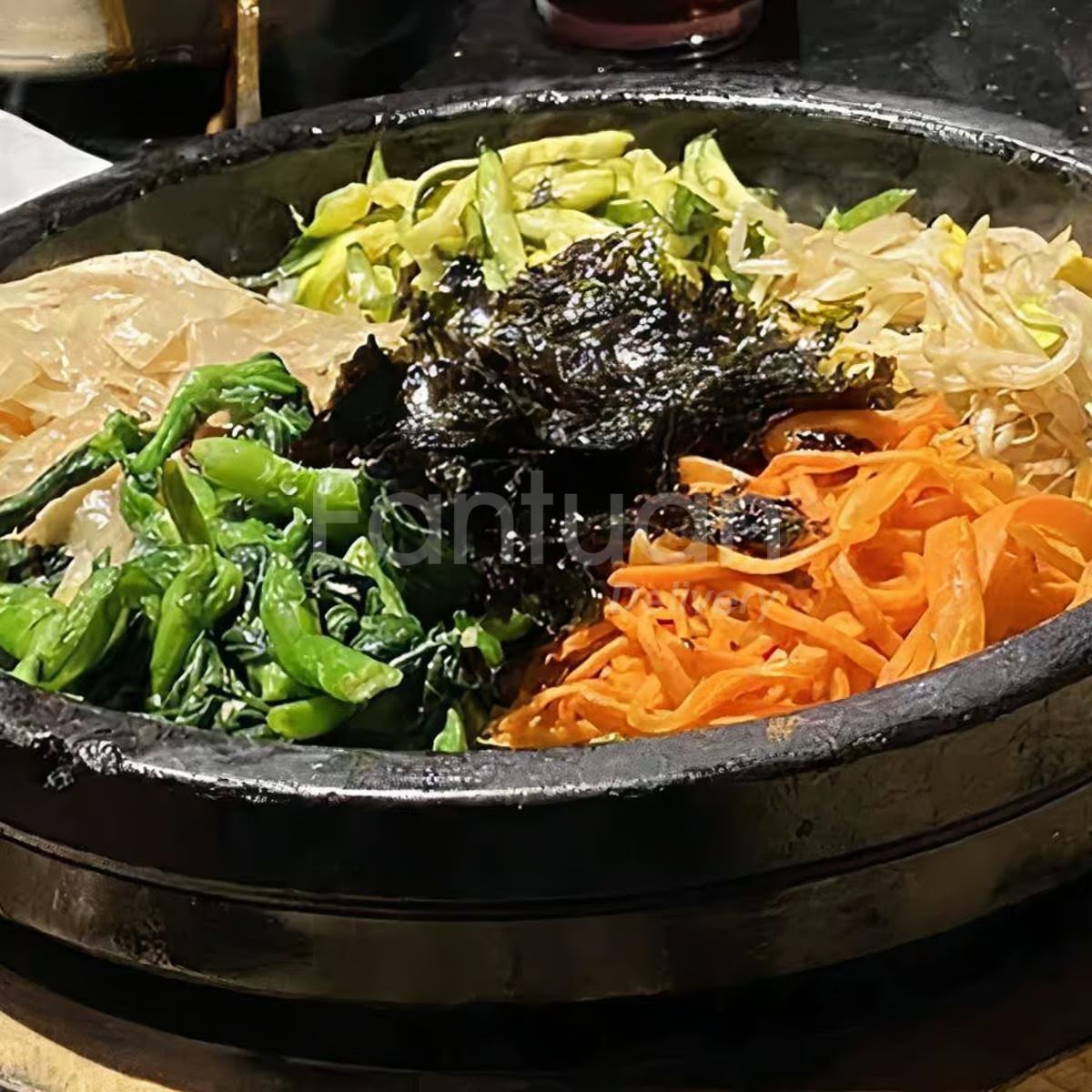 Daeho Kalbijjim & Beef Soup by null