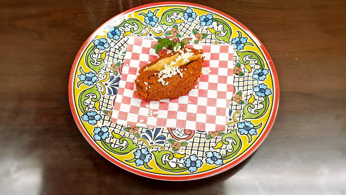 Tacos y Mariscos Los Carnales inc. by null