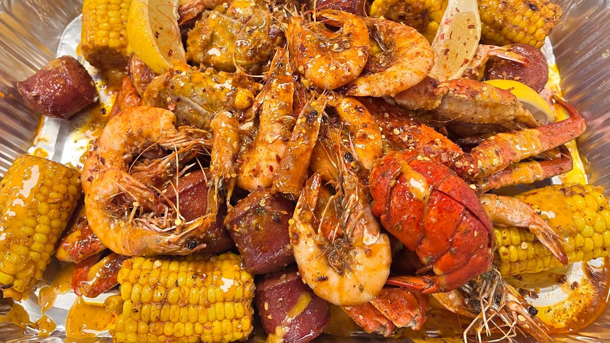 Pee-Wee's Crab Cakes on the Go of Texas by null