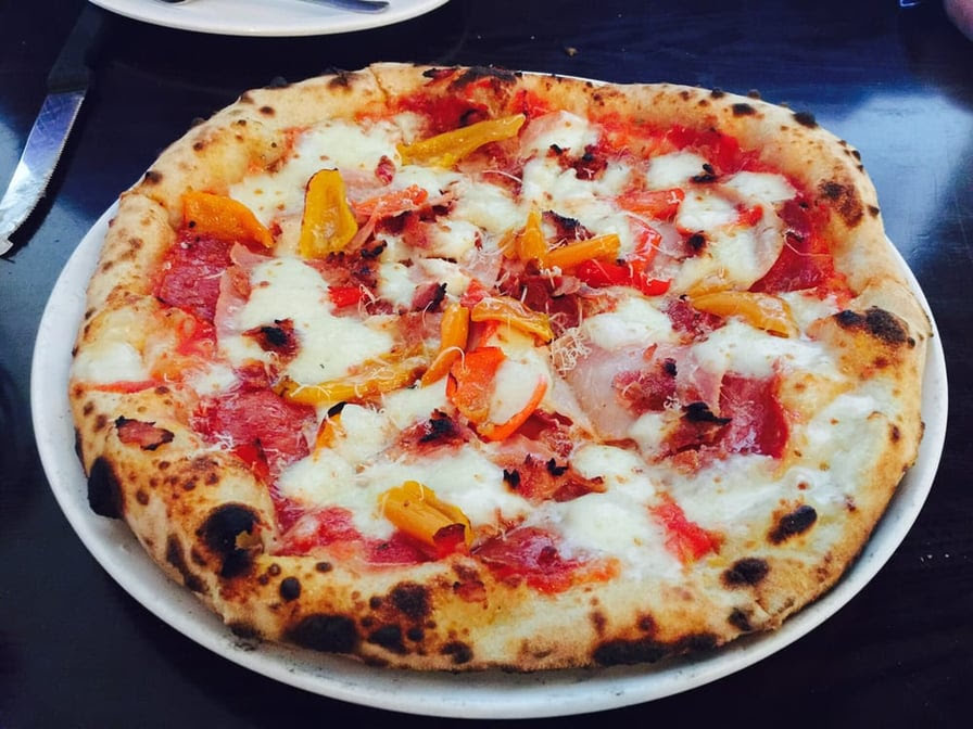 Cavalli Pizza Napoletana by null