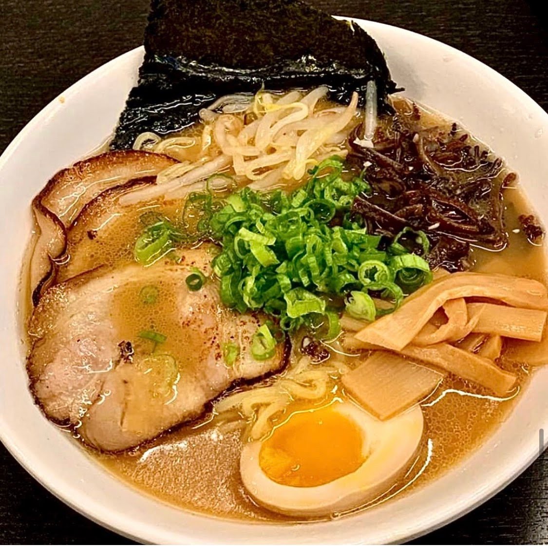 Dashiwa Ramen by null