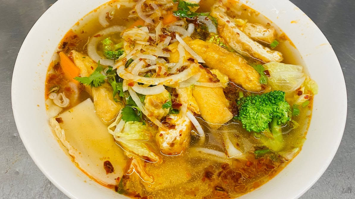 Viet Bistro 2 llc by null