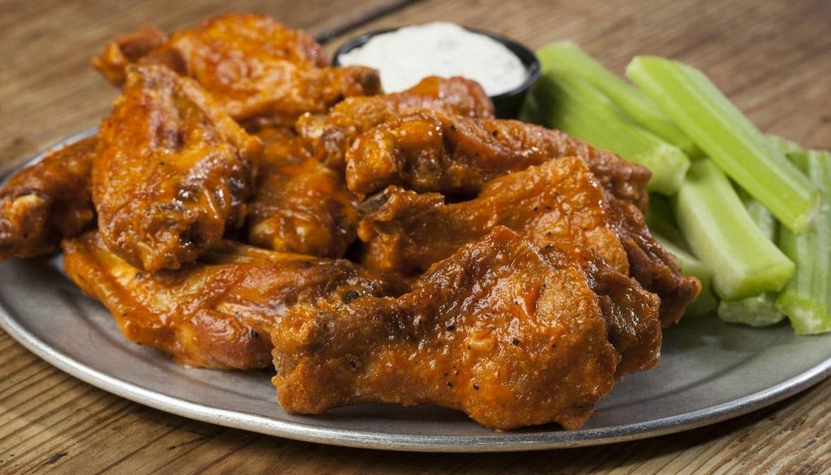 Pluckers Wing Bar by null