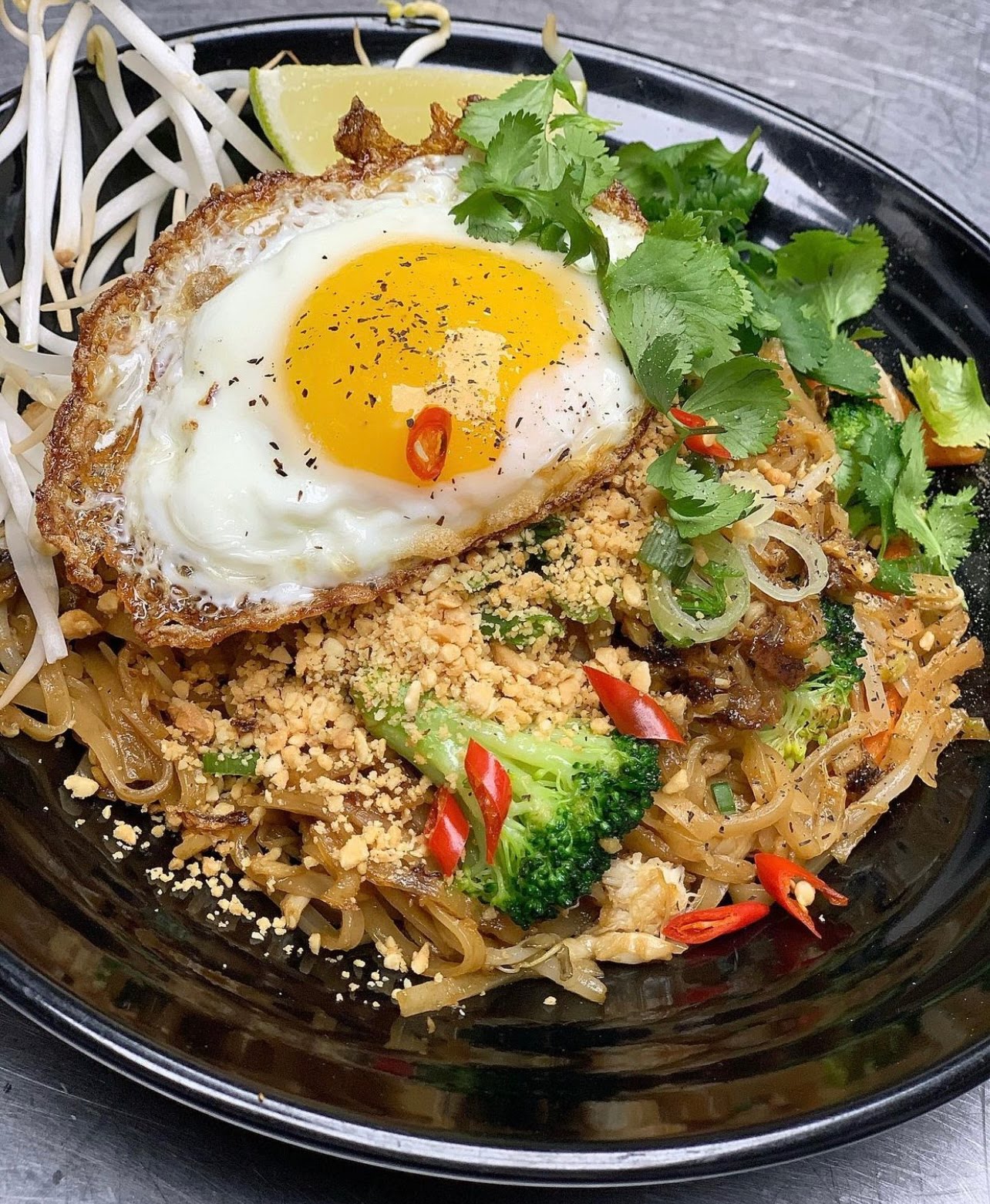 Vientiane Bistro by null