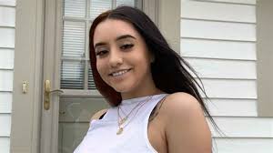 Estudiante de derecho espanola empieza en el porno jpg x Jovencitas espanolas