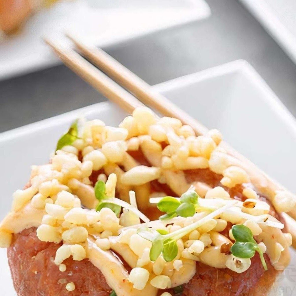 Poke Burri / Lifting Noodles Ramen by null