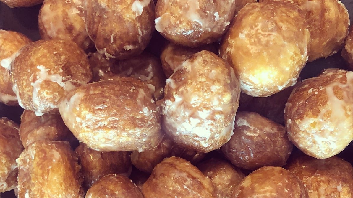 Earnest Donuts by null