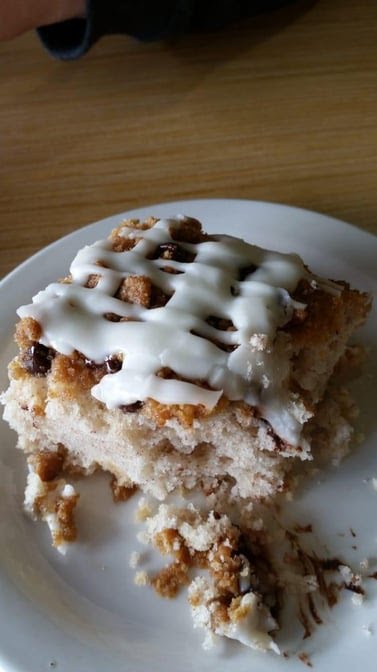 The Cracked Egg by null