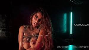 It a war sherlyn poonam get dirty raunchy on twitter india today jpg x Poonam pandey sherlyn chopra