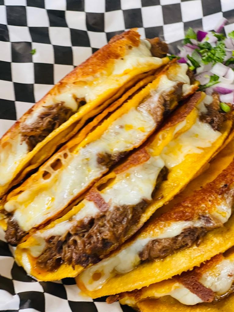 Birrieria Carlos by null