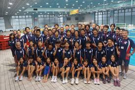 小学生女児 パンチラ|登校する小学生 - 商用利用可能な写真素材・イラスト素材ならストックフォトの定額制ペイレスイメージズ