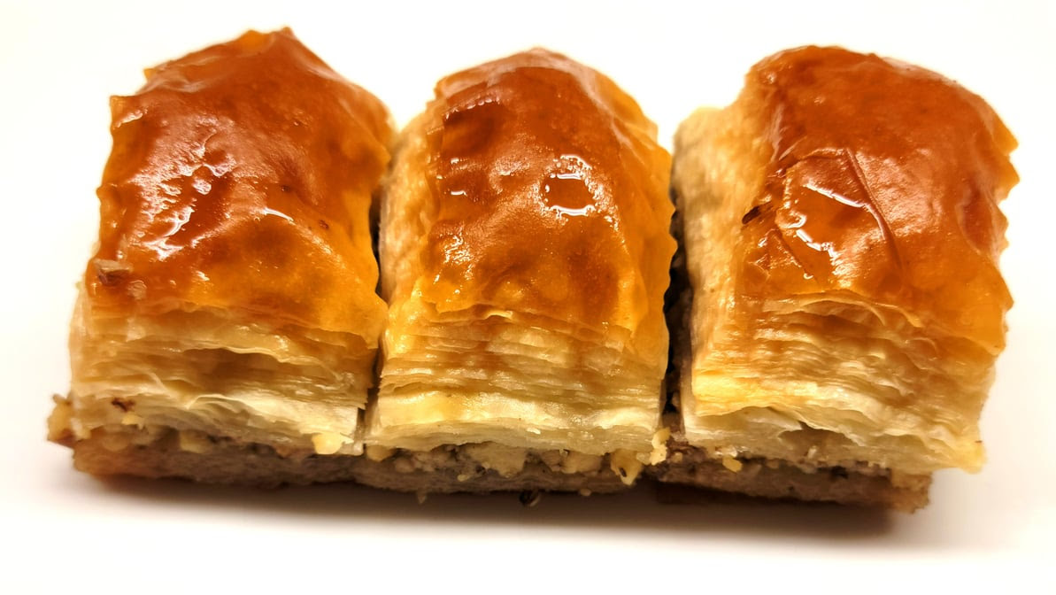 Royal Pastry by null