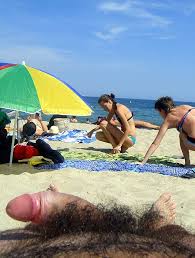 Voyeur camera caught couple doing sex at the beach jpg x Hidden beach sex voyeur