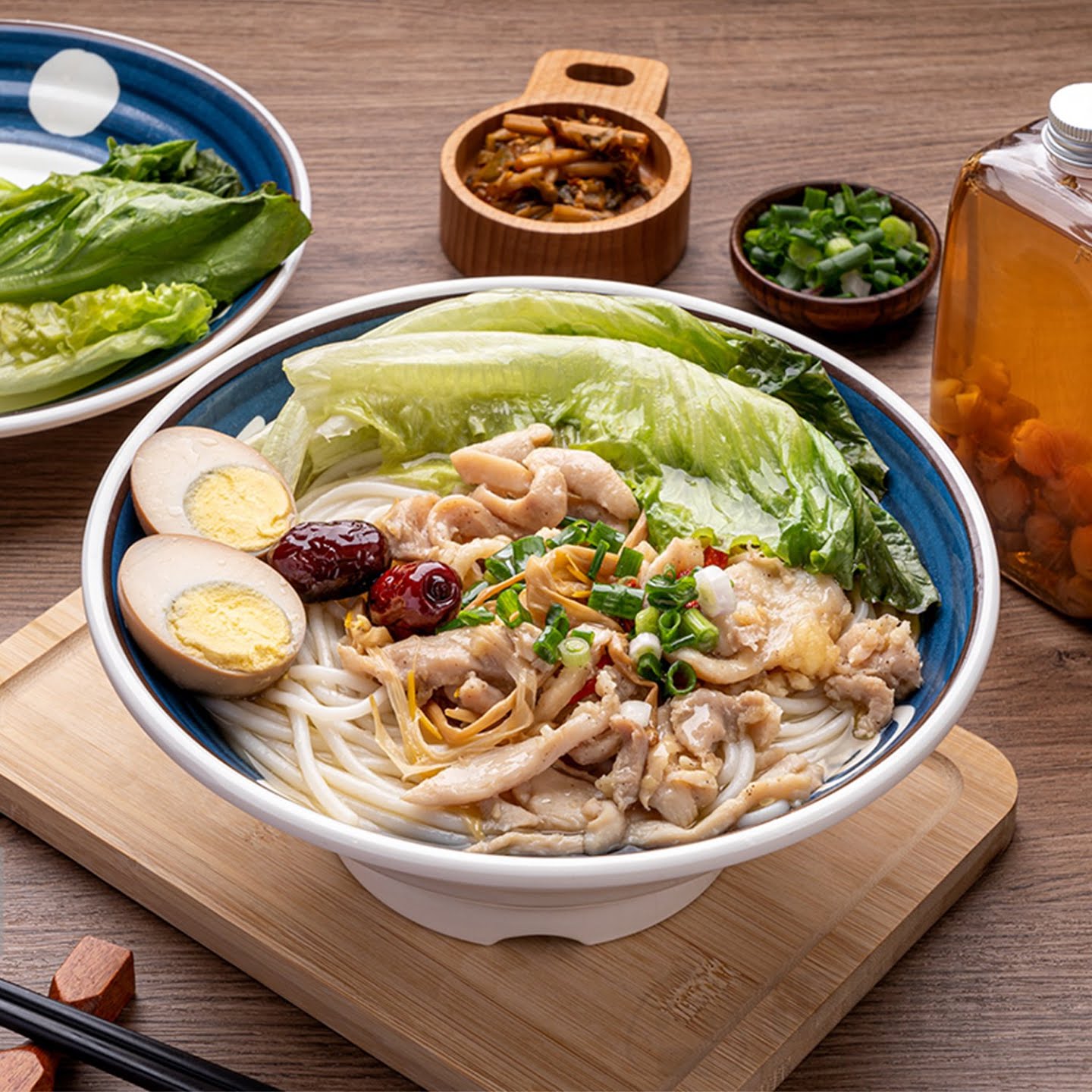 Jewel's Noodle Kitchen by null