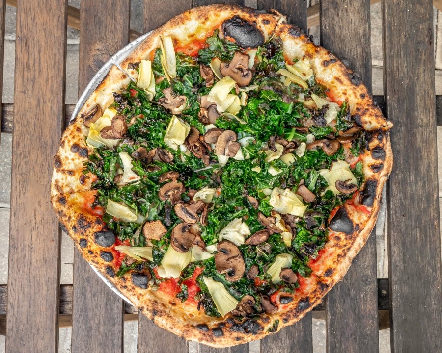 Pizza Bruno by null