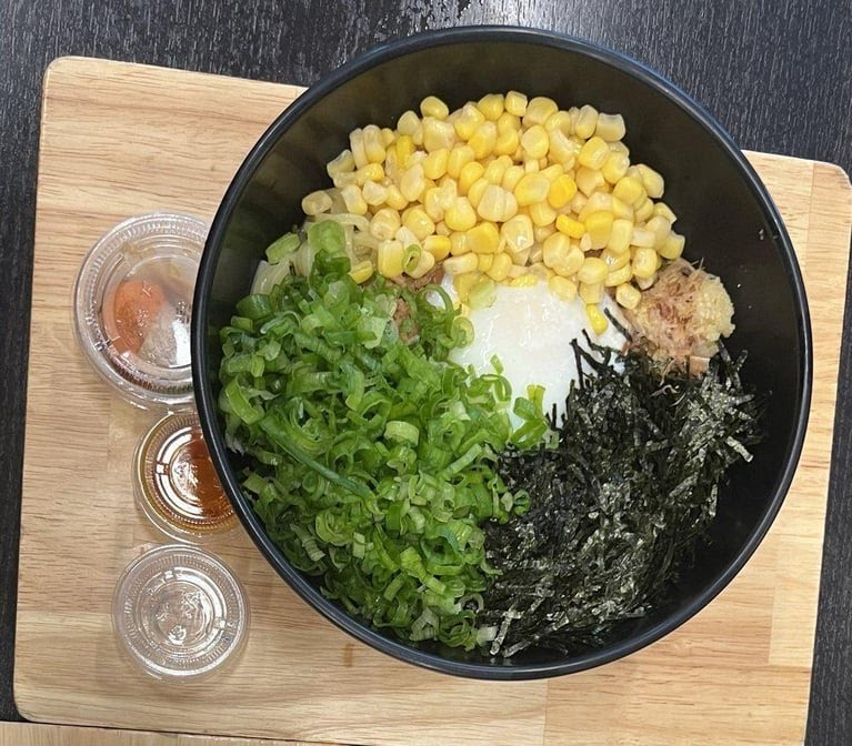 Dashiwa Ramen by null