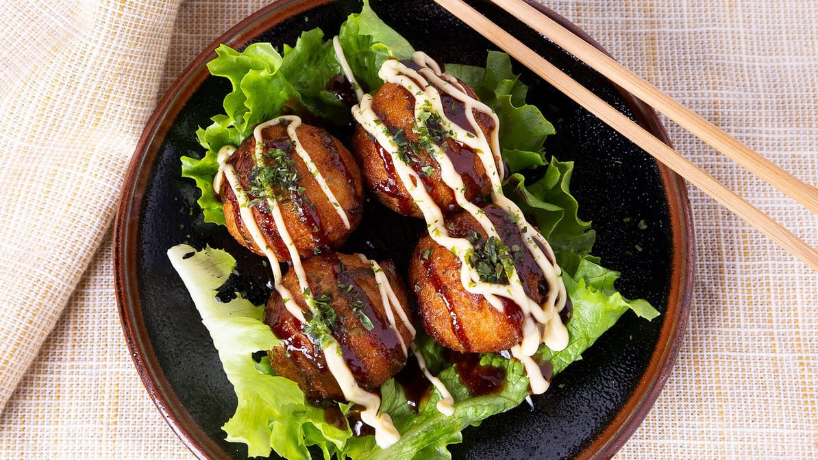 Yamazaru Sushi & Sake by null