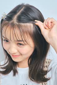 女子小学生　顔アップ|小学生女の子 親がしてほしい髪型は？人気のヘアスタイルランキング&アレンジ、料金の相場を徹底調査！ | HugKum（はぐくむ）