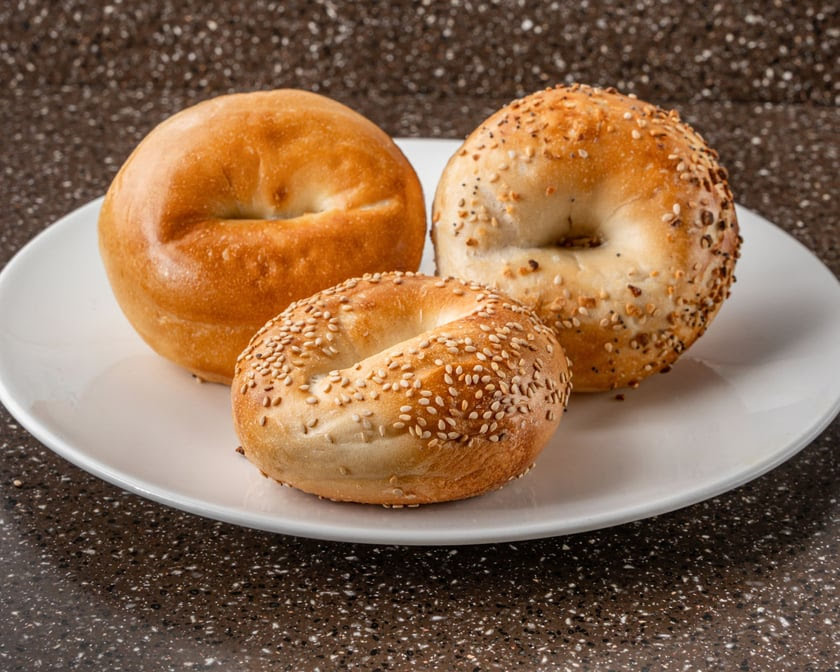 Baker’s Dozen Bagels by null