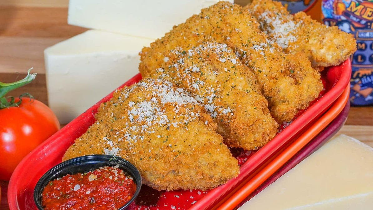 Melt Bar and Grilled by null