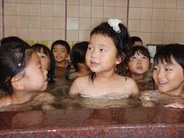 幼稚園　お風呂|わんぱくキャンプ（泡風呂）🫧 - 認定こども園みのる幼稚園