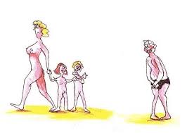  голые при детях|Мать ходит при сыне голая и сама просится на его член (американский инцест)  порно видео онлайн смотреть бесплатно