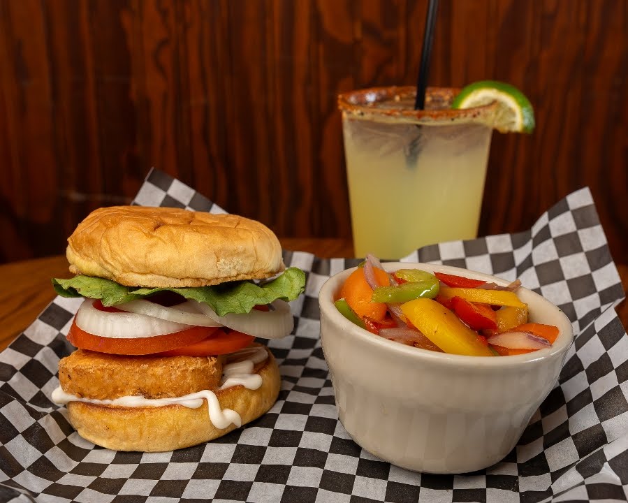 Lew's Grill & Bar by null