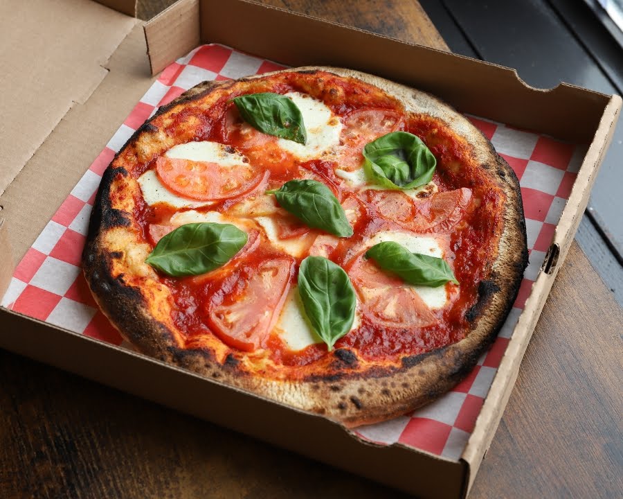 Pera Pizzeria by null