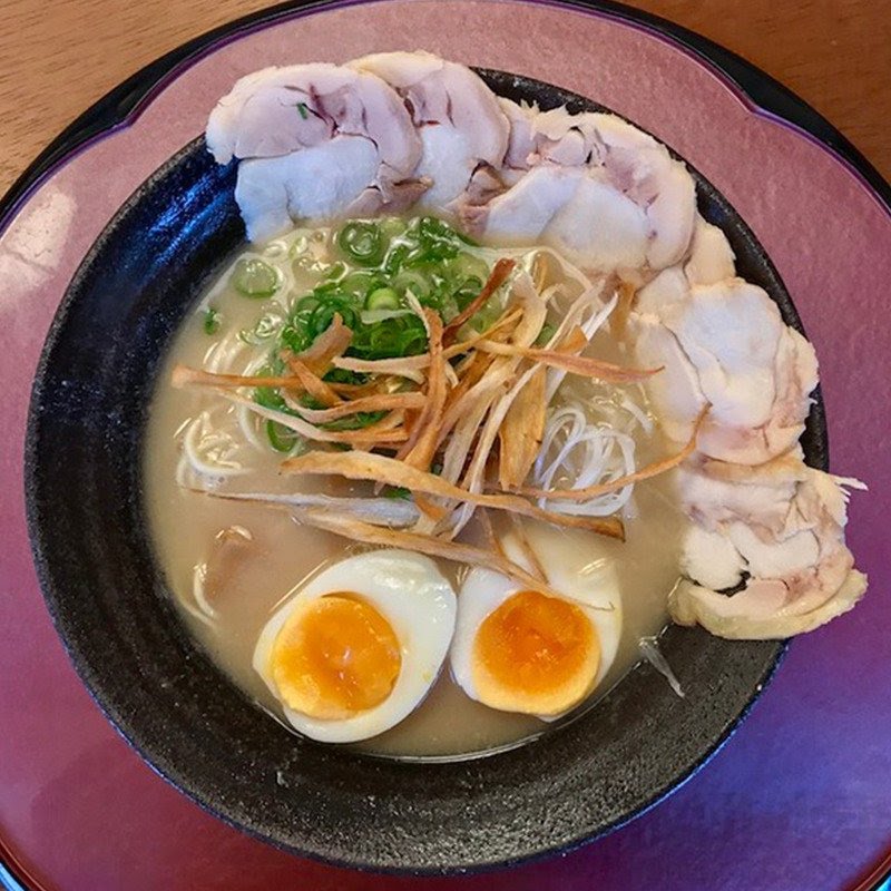 Aki Nom Nom Sushi and Ramen by null