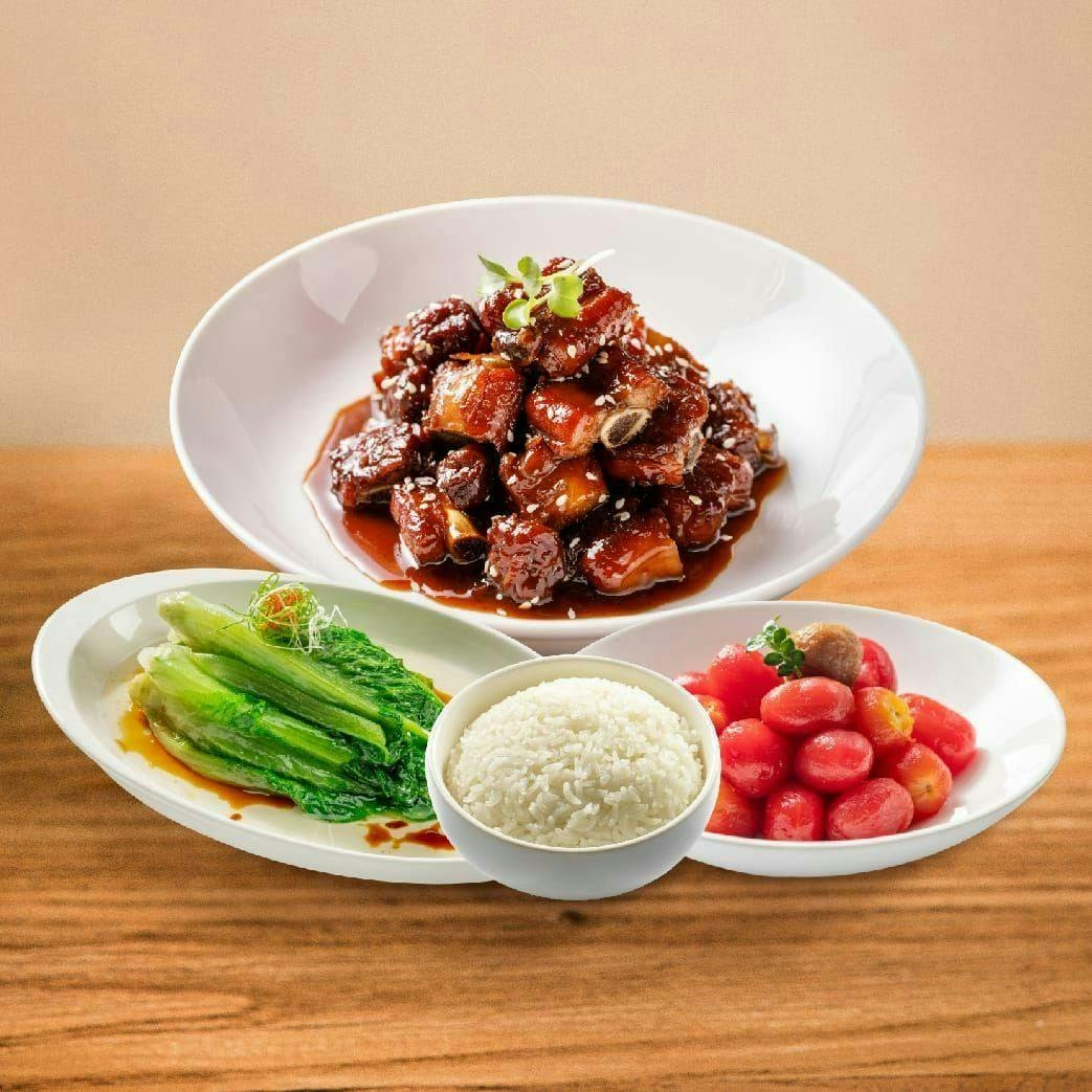 SO DO FUN @ MIDTOWN HOUSE by null