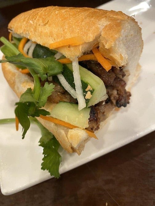 Phở Việt by null