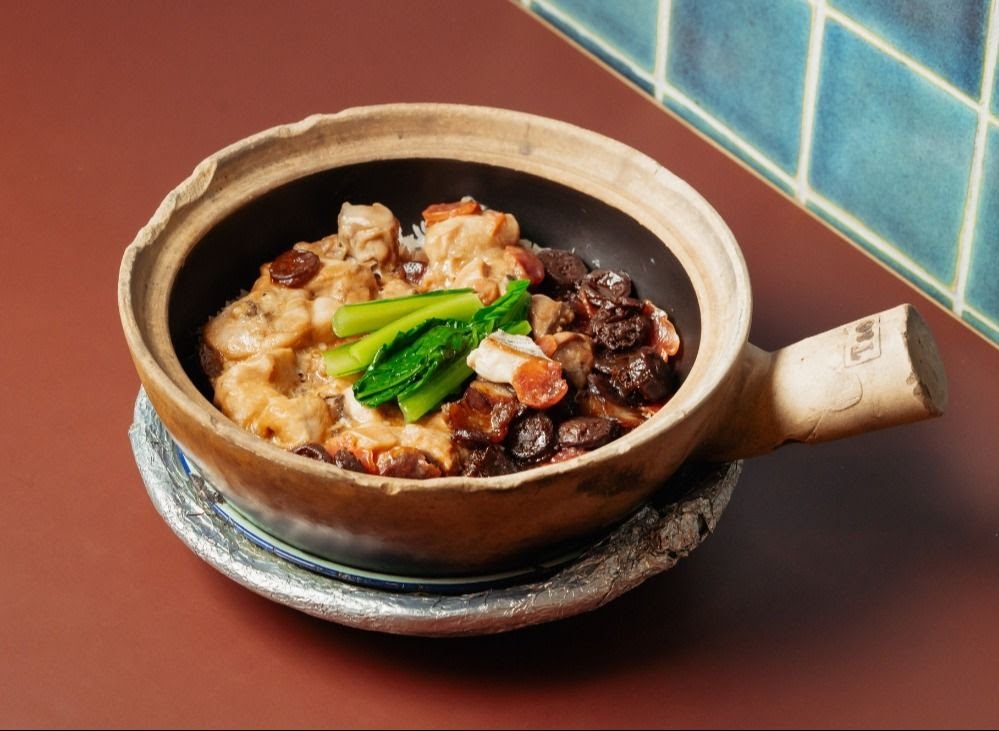Geylang Claypot Rice 芽笼砂煲饭 by null