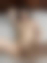 艾栗栗 ヌード|艾栗栗道具狂屁眼，插的逼里直流白浆- Pornhub.com