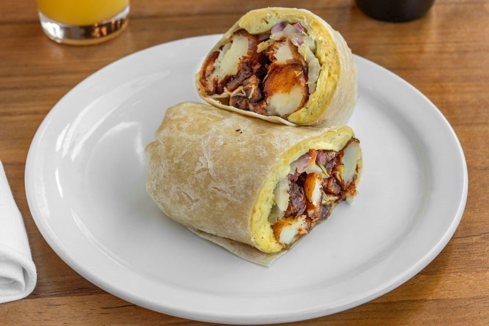 DISTRICT Downtown Diner by null