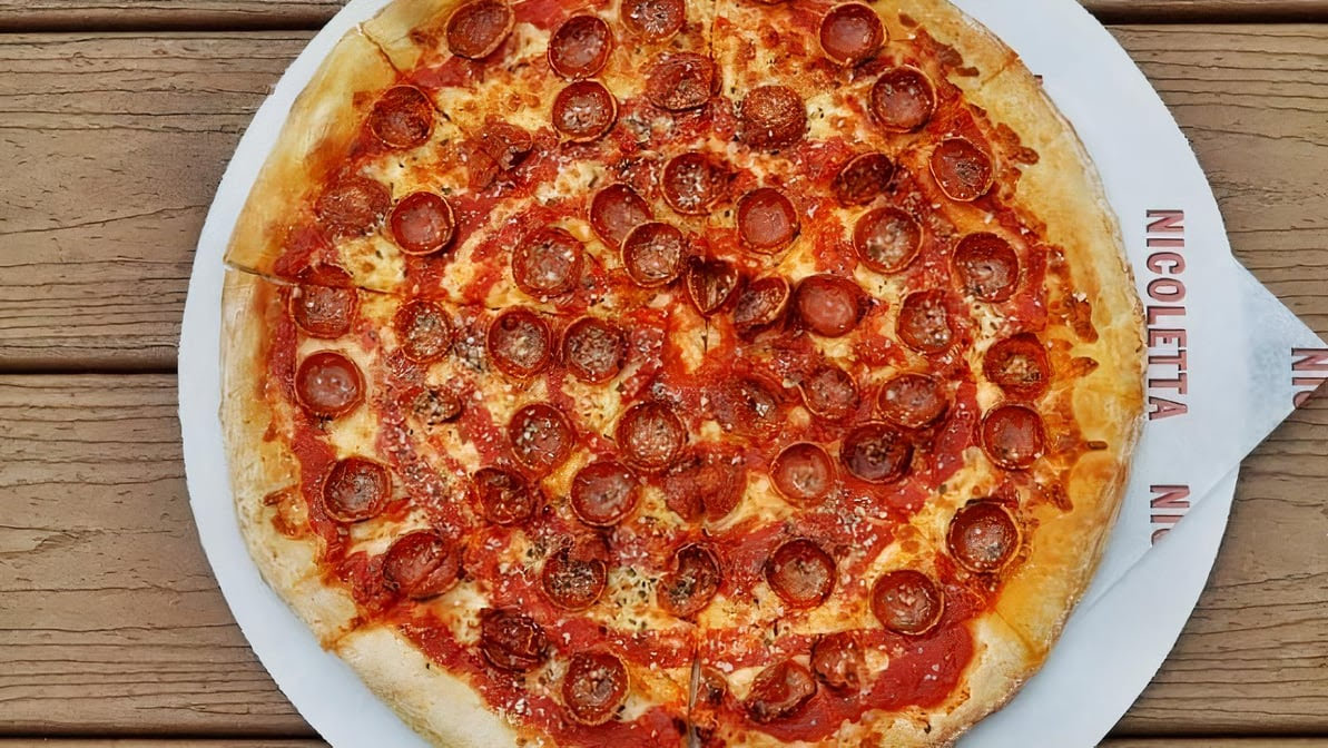 Nicoletta Pizzeria by null