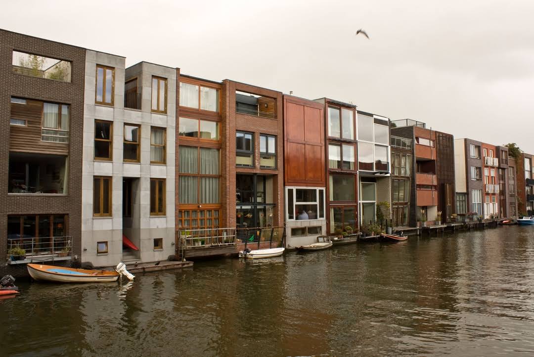Amsterdam-Oost by null