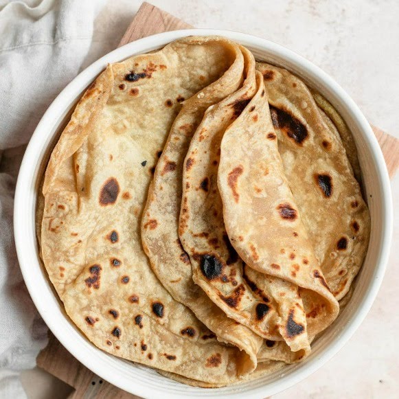 Everest Momo & Kabab by null