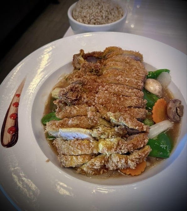 (Beach Blvd) Green Papaya Thai & Sushi Cuisine by null