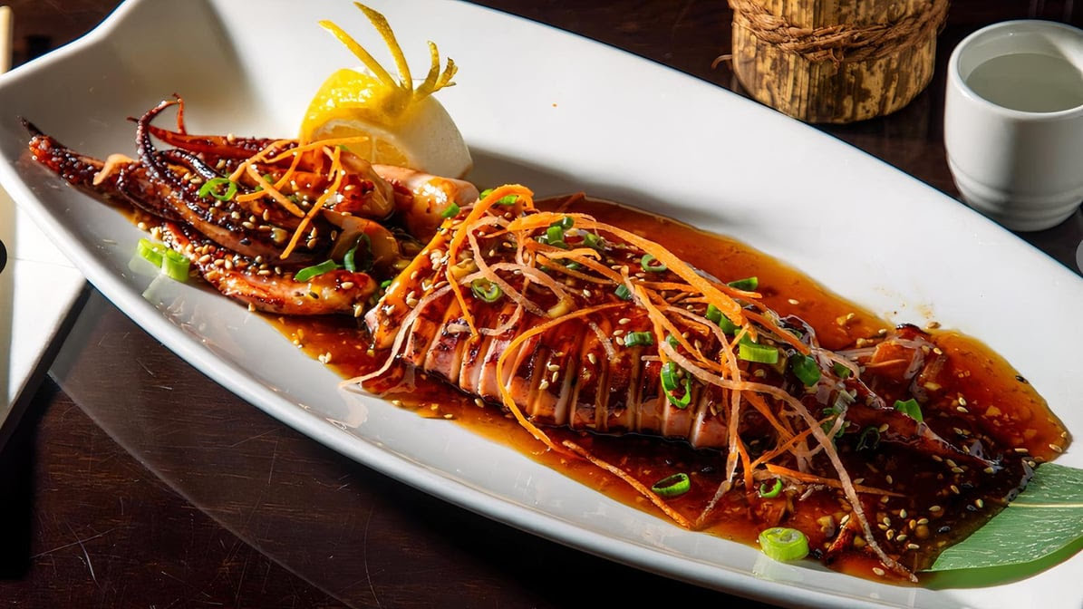 Royal Sushi & Bar by null