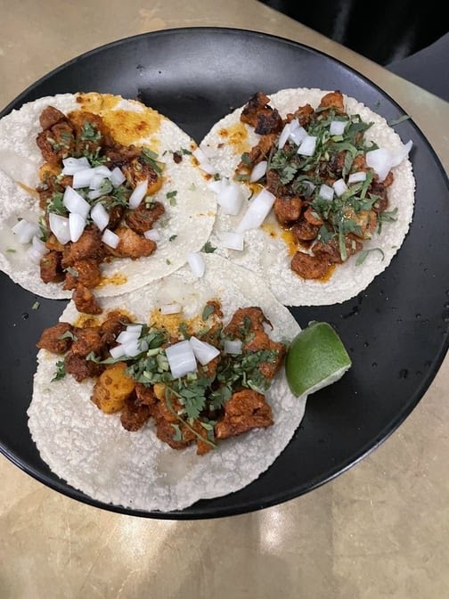 YOLA cocina mexicana by null