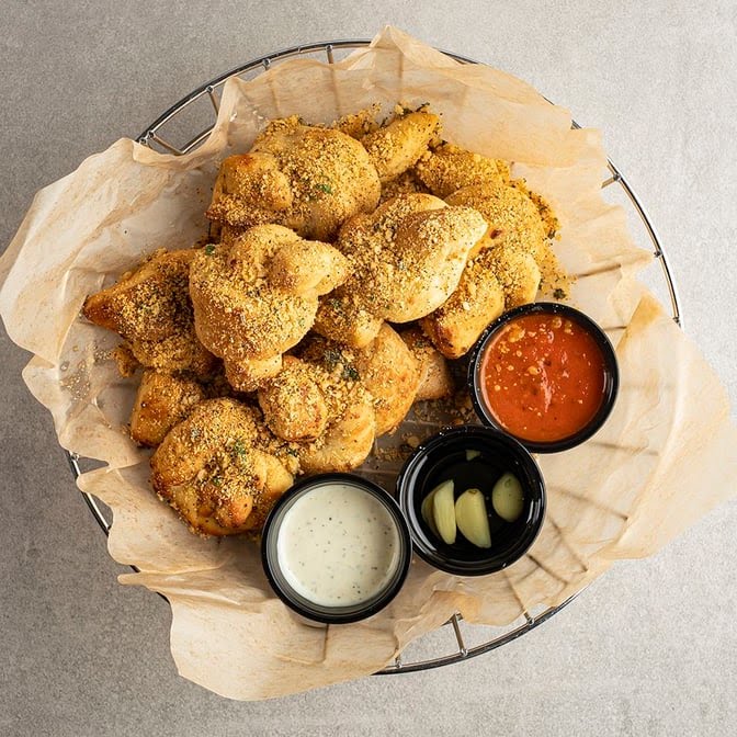 Ranalli's Pizza Bar - Lincoln Park, Chicago by null