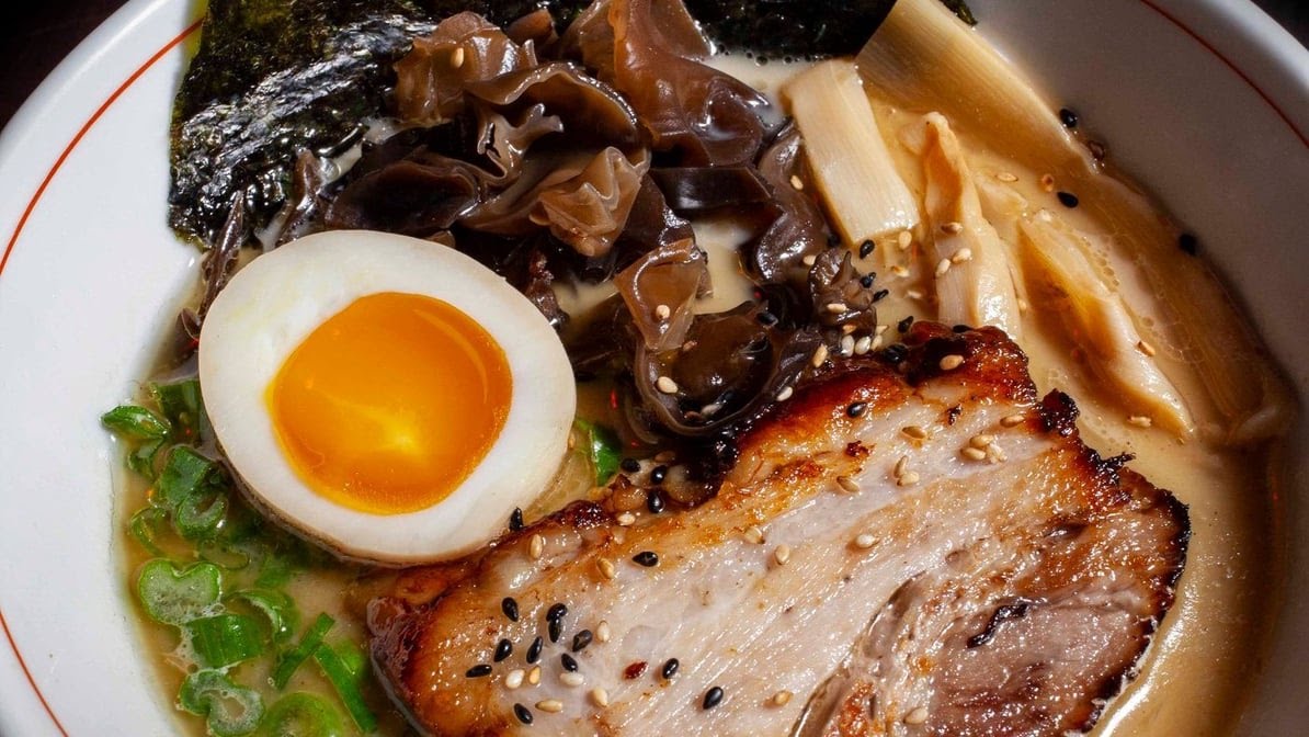 Strings Ramen Shop Lakeview by null