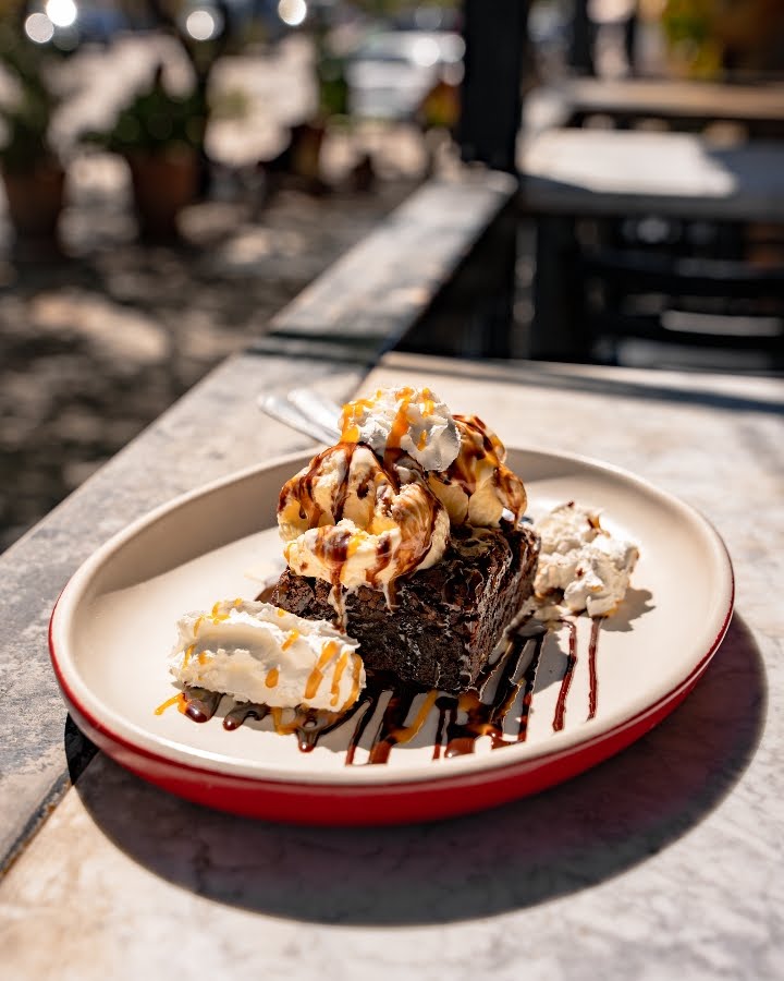 Gentle Ben's by null